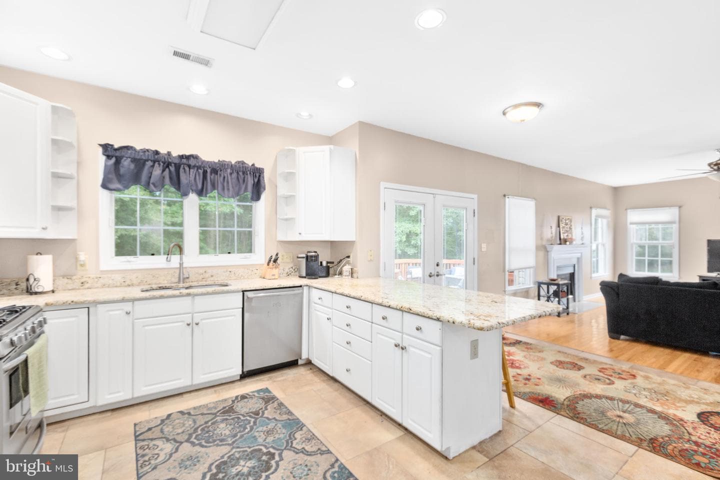 10314 Colechester Street photo 11
