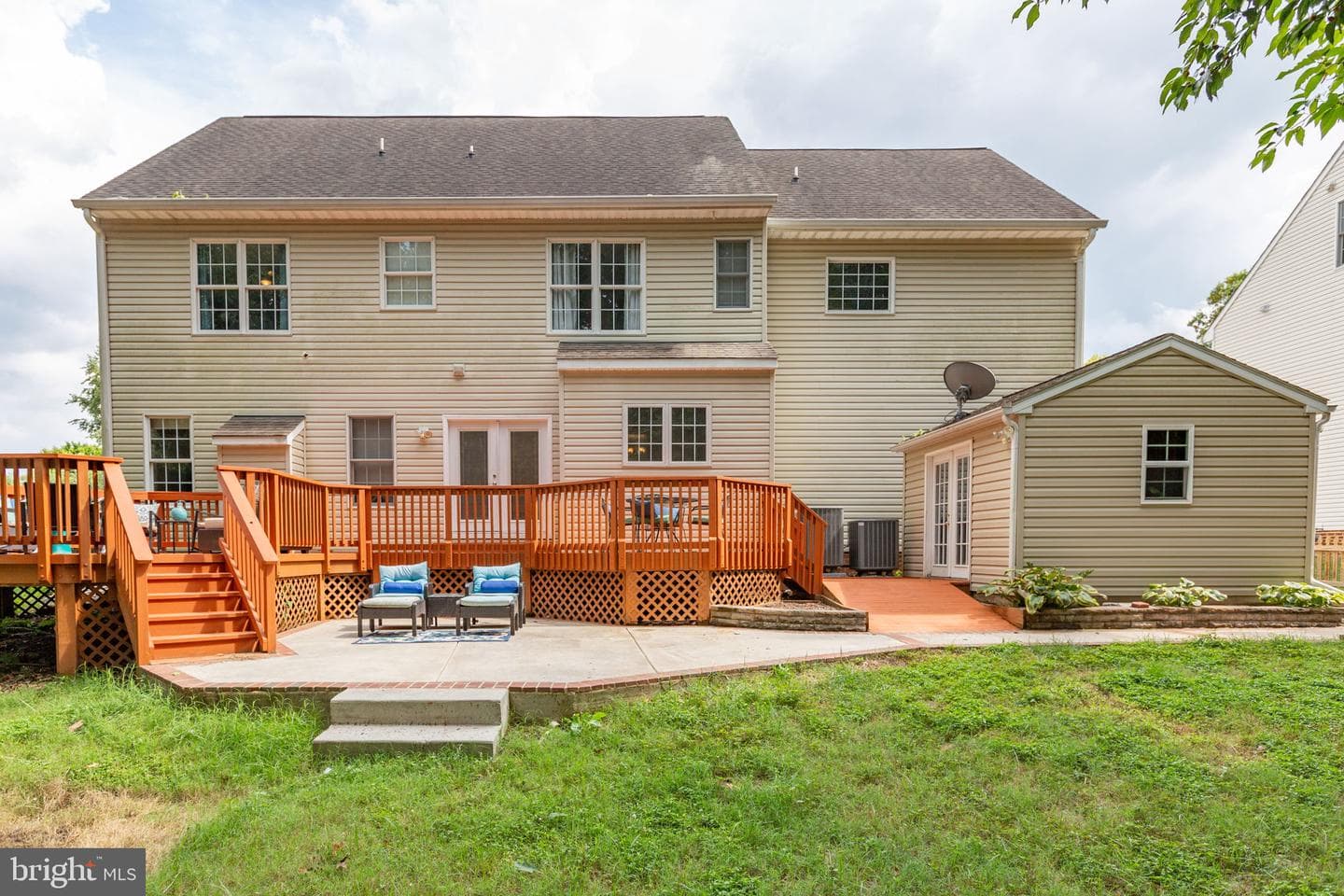 10314 Colechester Street photo 30