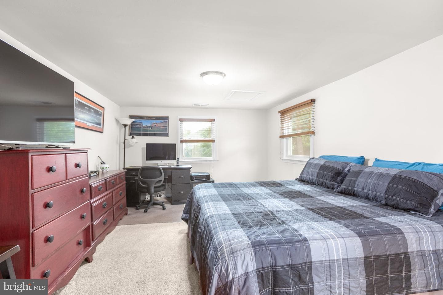 108 Pender Street photo 23