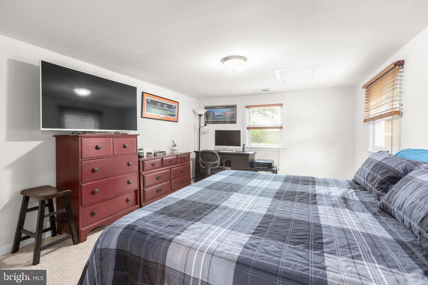 108 Pender Street photo 24