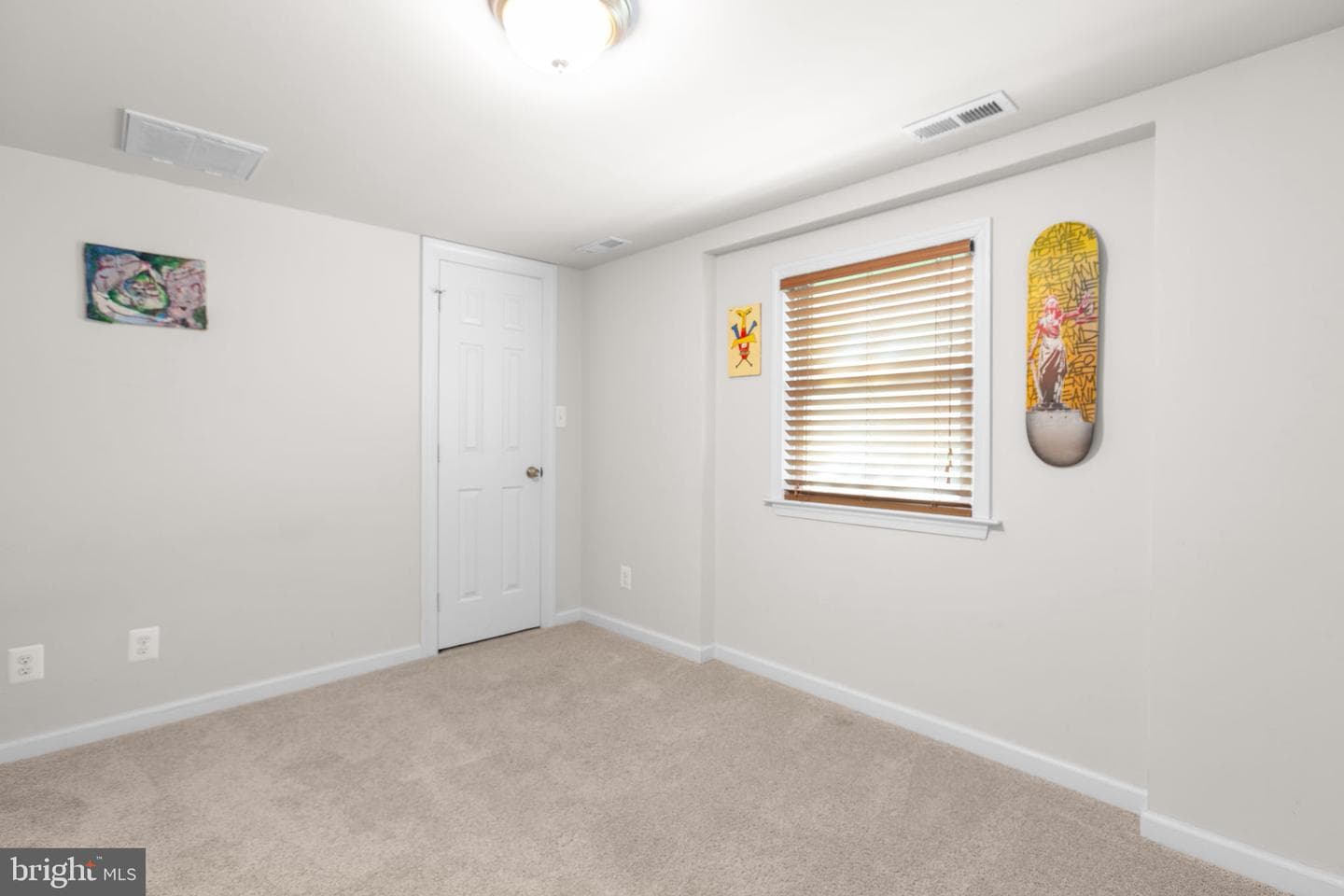 108 Pender Street photo 29
