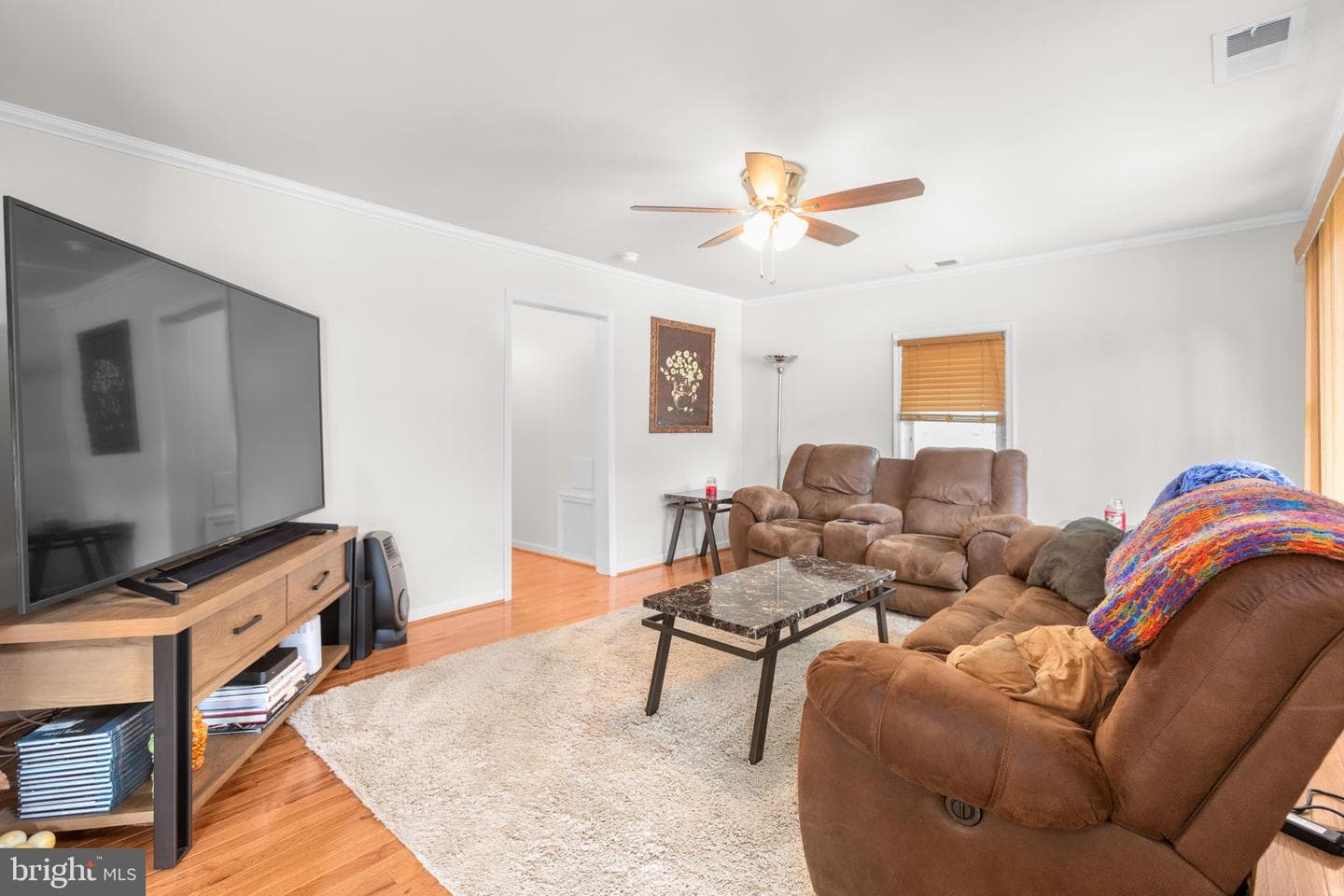 108 Pender Street photo 3