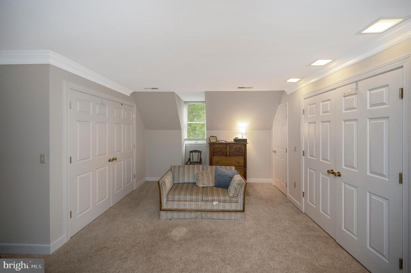 416 Whitecliff Drive photo 39
