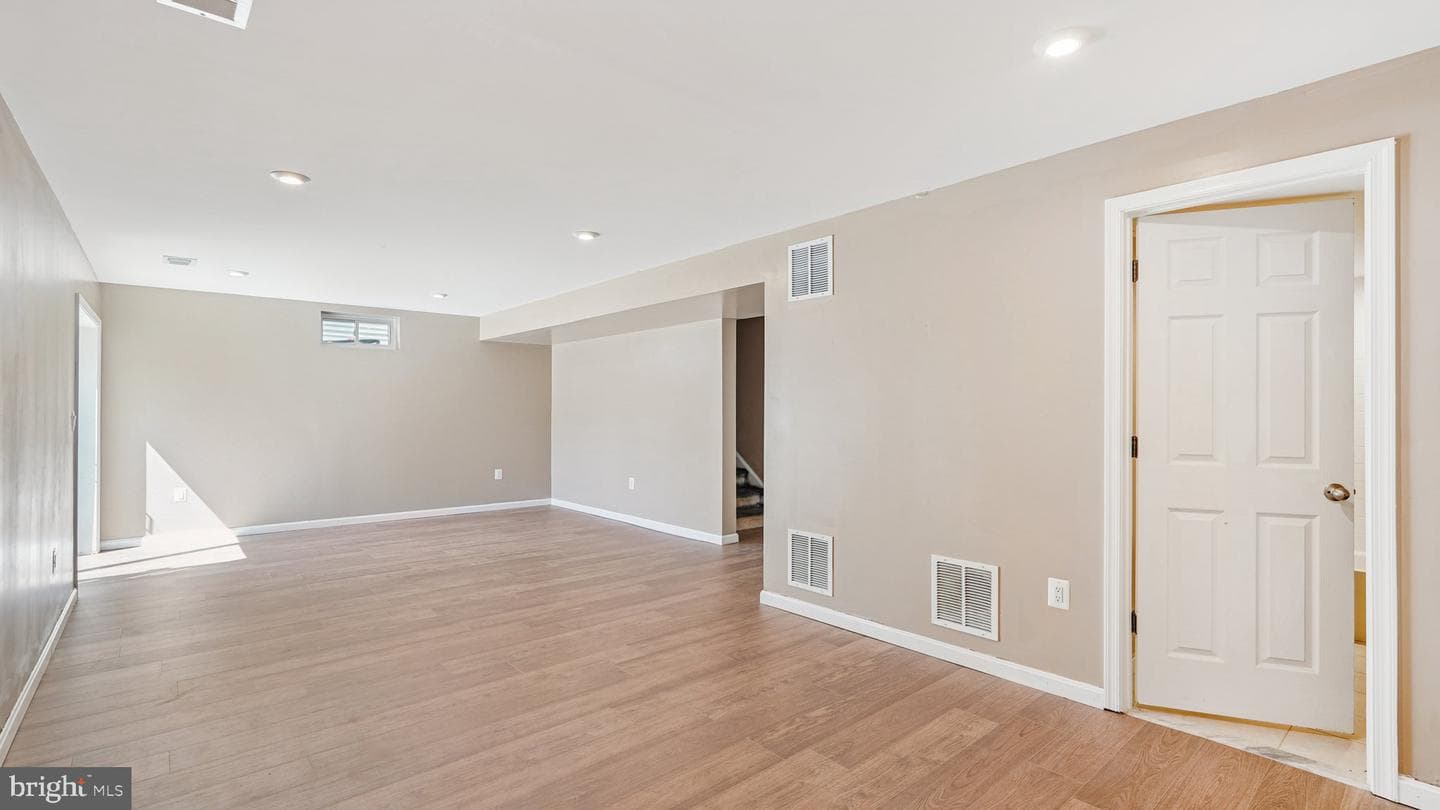 7704 Colburn Drive photo 35