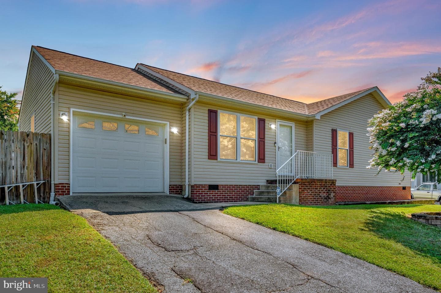 10906 Peach Tree Drive photo 1