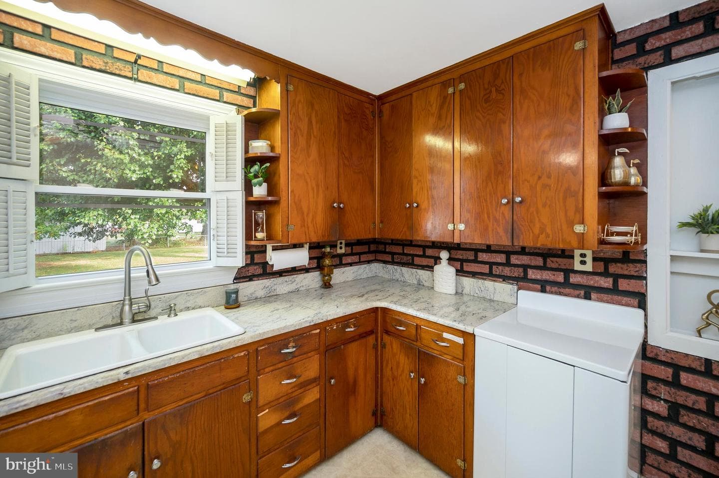 205 Hamilton Street photo 14