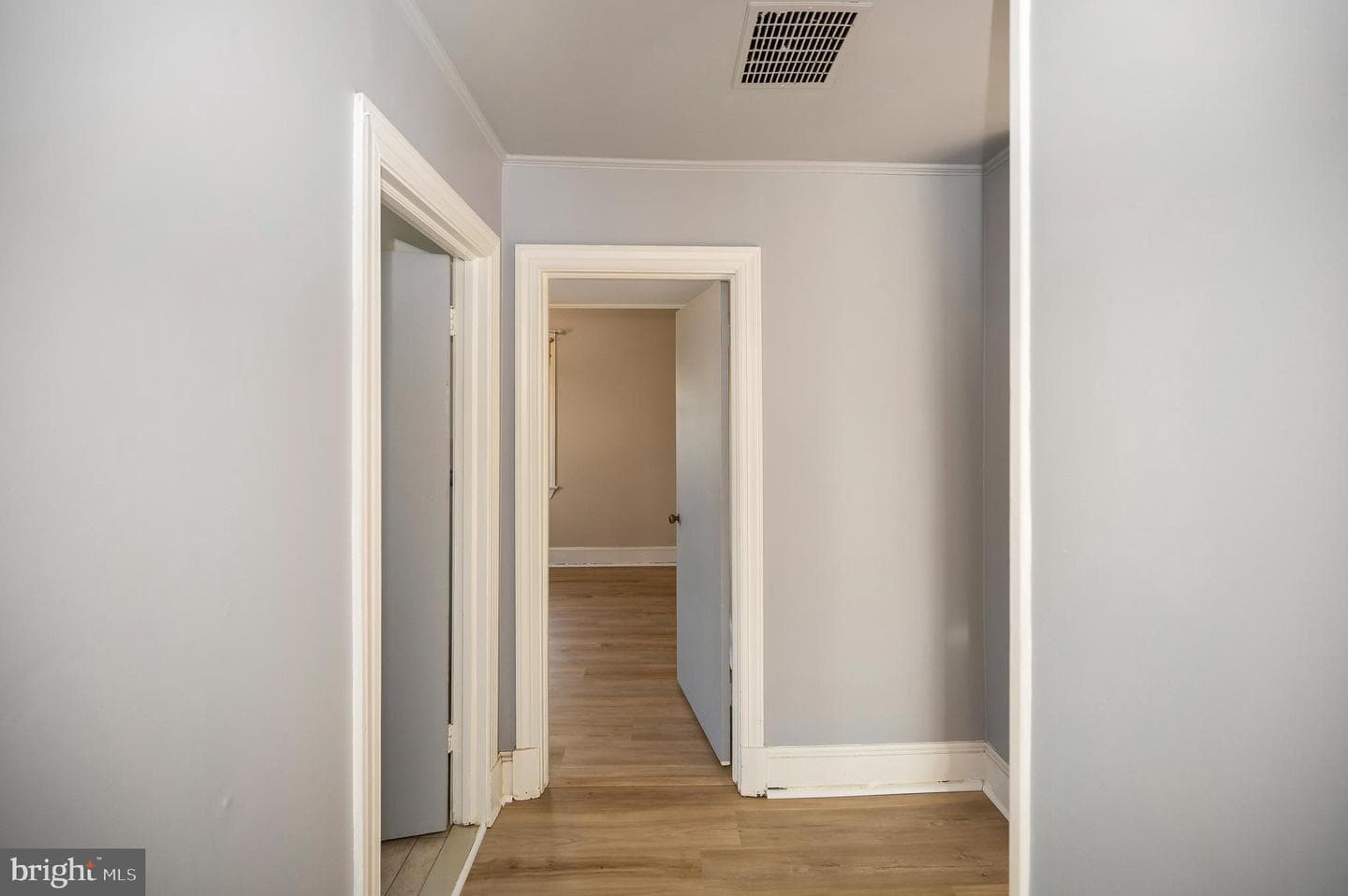 205 Hamilton Street photo 23