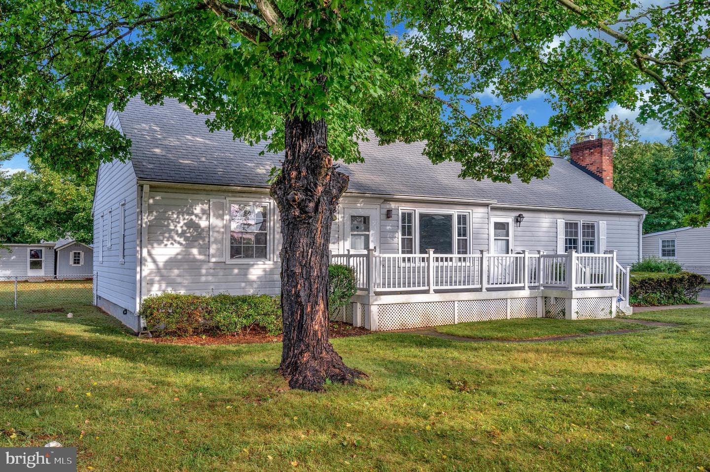 205 Hamilton Street photo 29