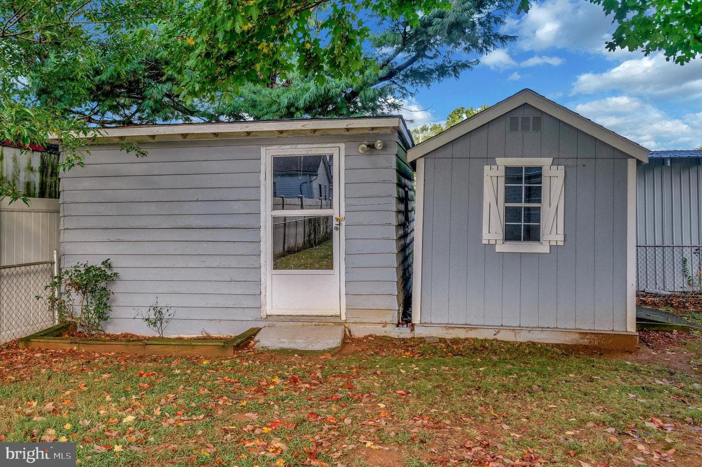 205 Hamilton Street photo 42