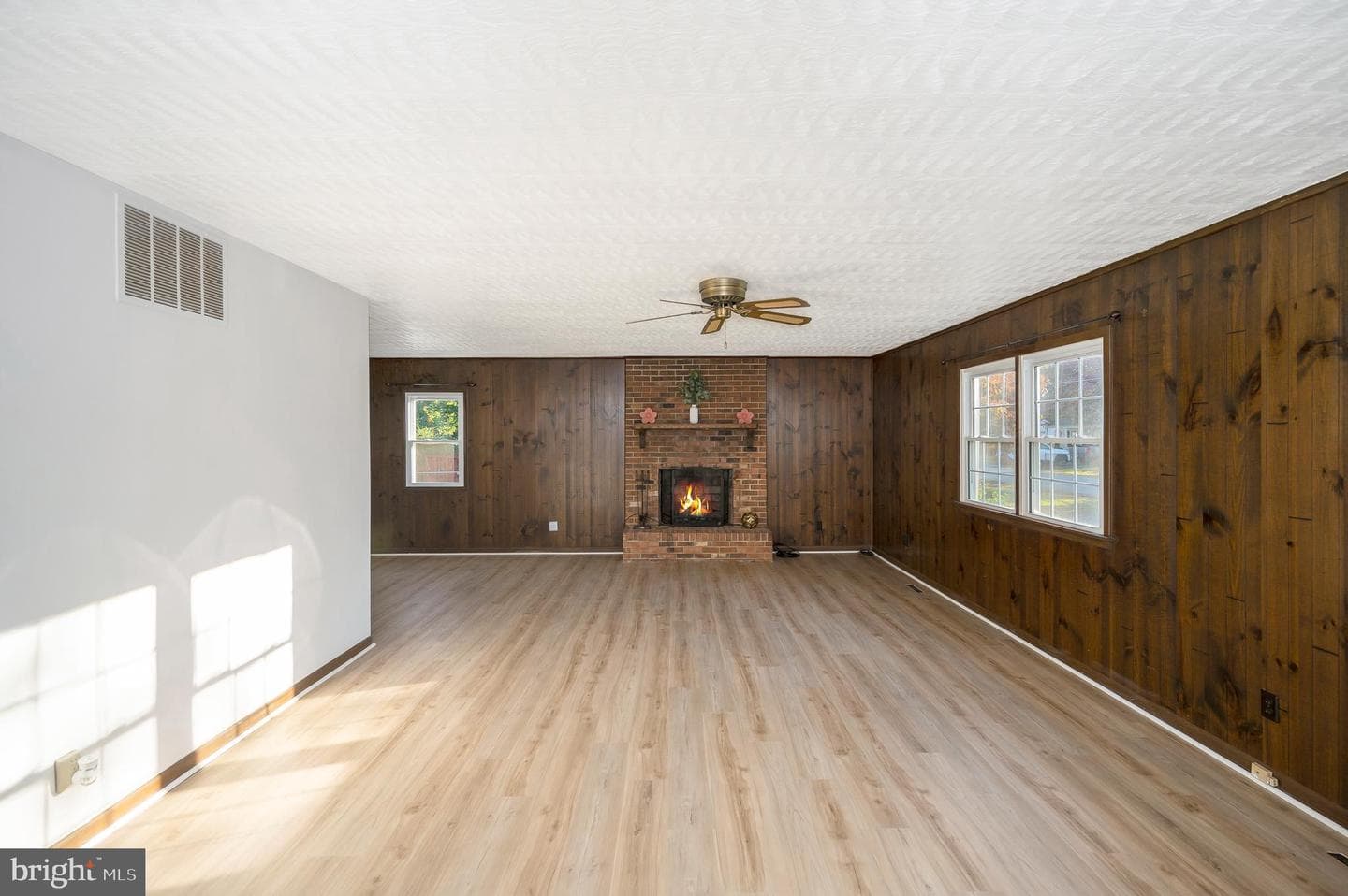 205 Hamilton Street photo 5