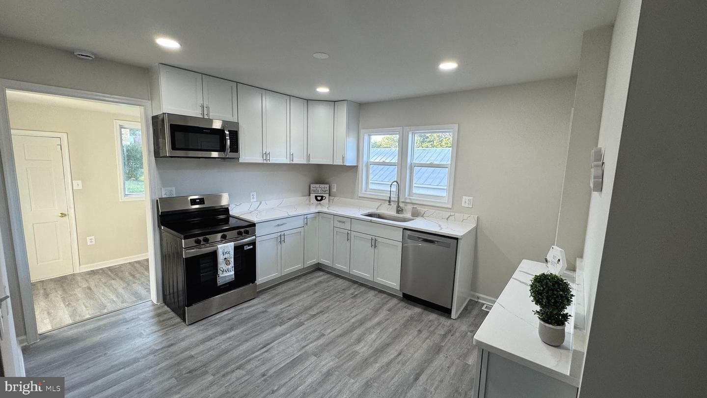 12114 Chewning Lane photo 9
