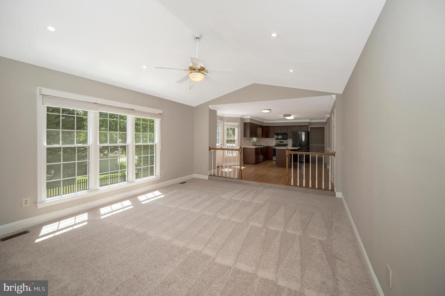 4310 Essex Court photo 34