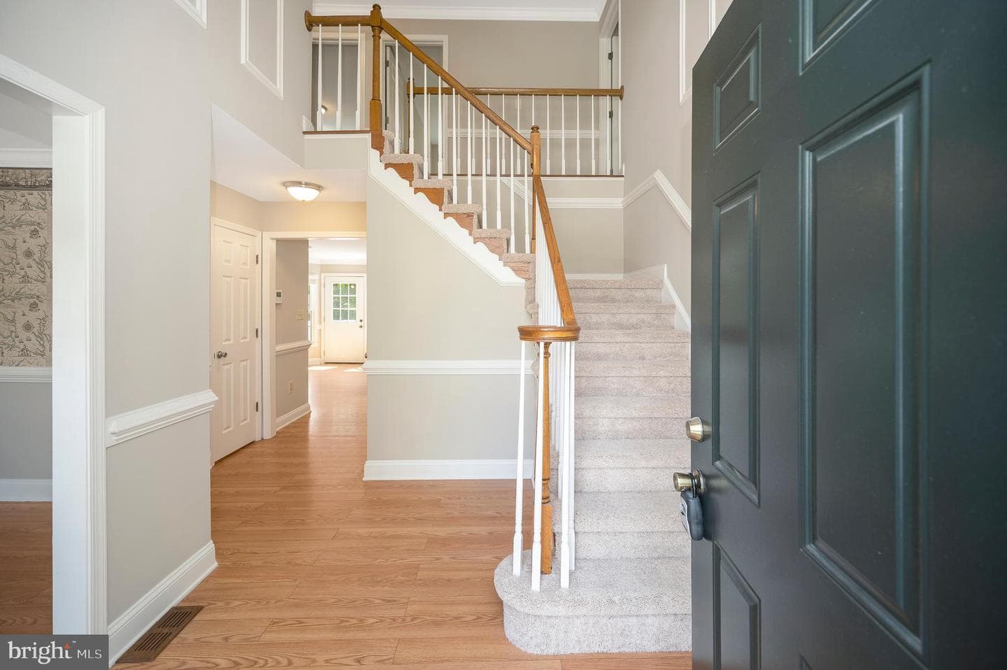 4310 Essex Court photo 4