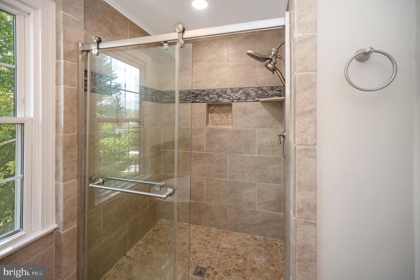 4310 Essex Court photo 52