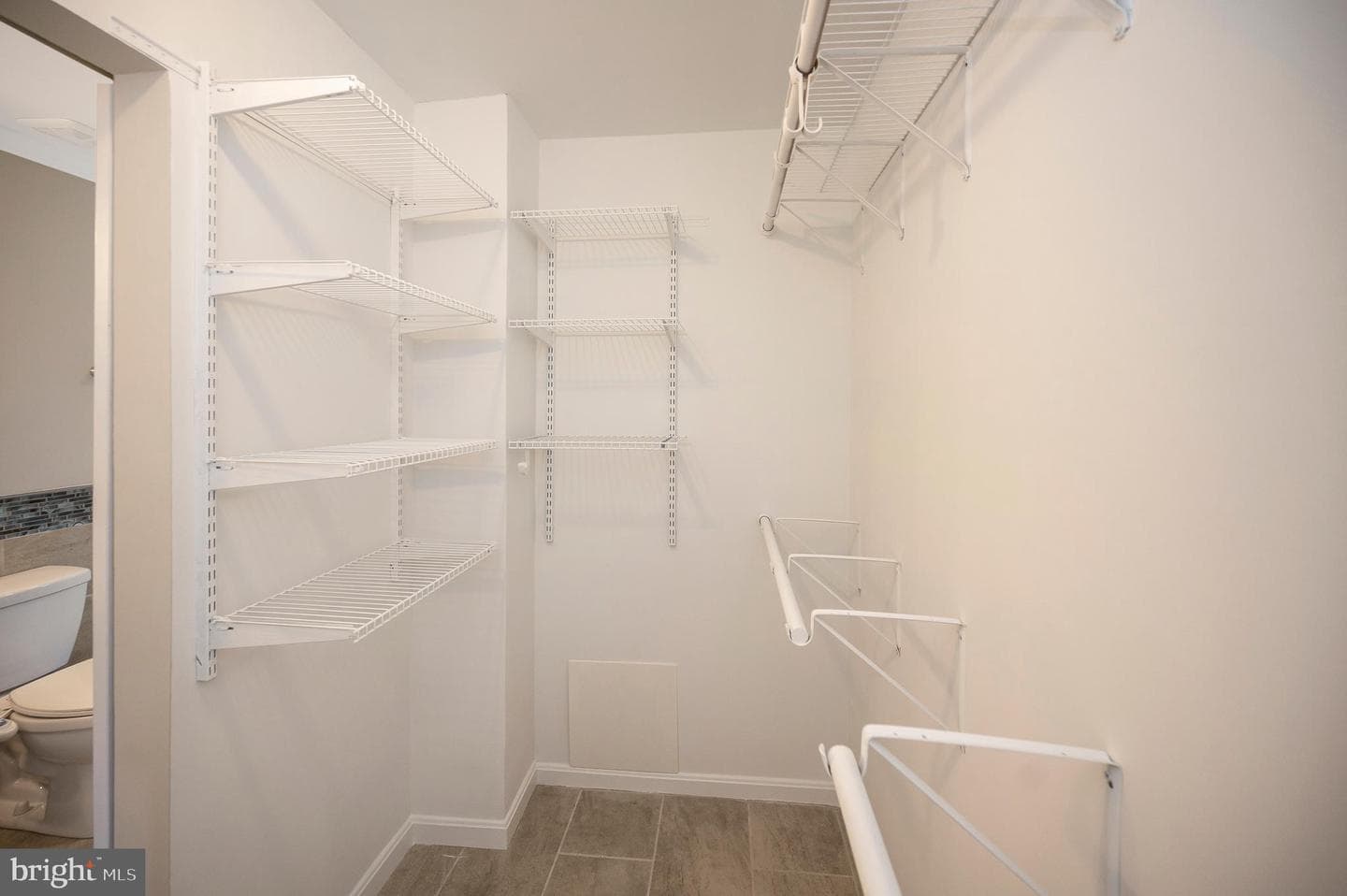 4310 Essex Court photo 53