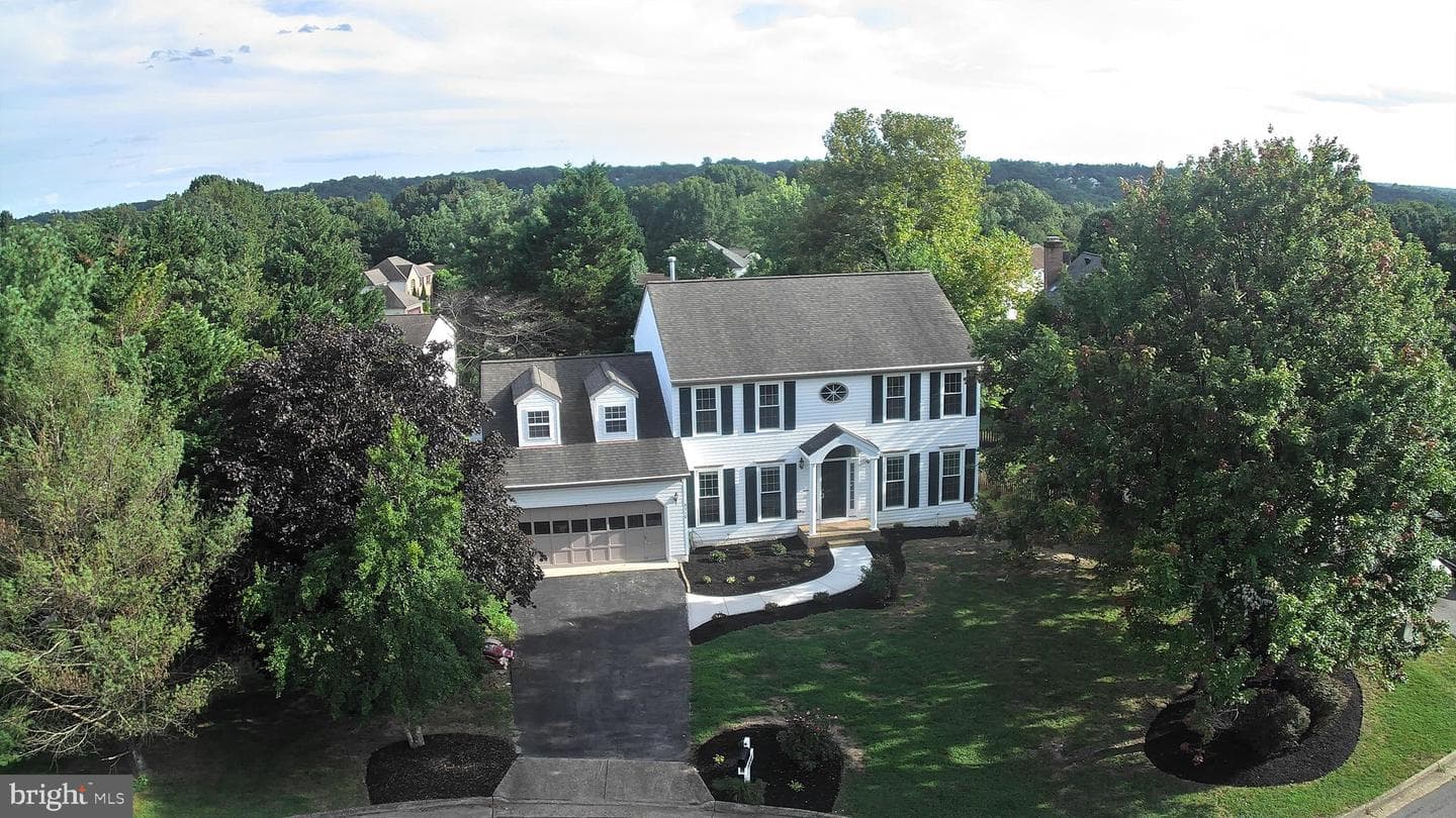 4310 Essex Court photo 86