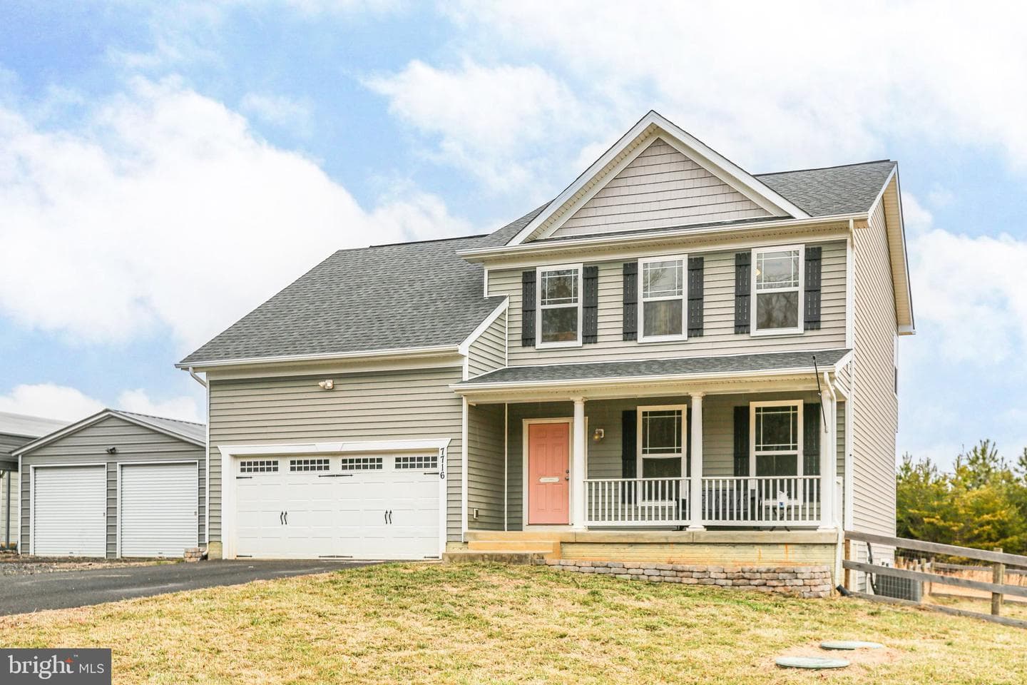 7716 Pilgrim Lane photo 4