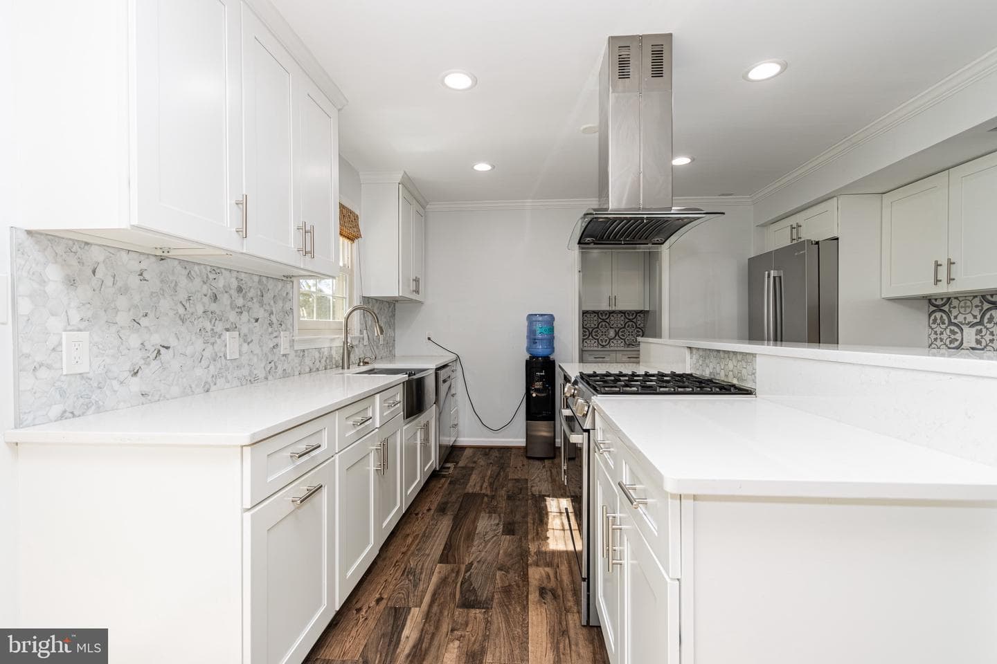 6407 Prospect Street photo 10