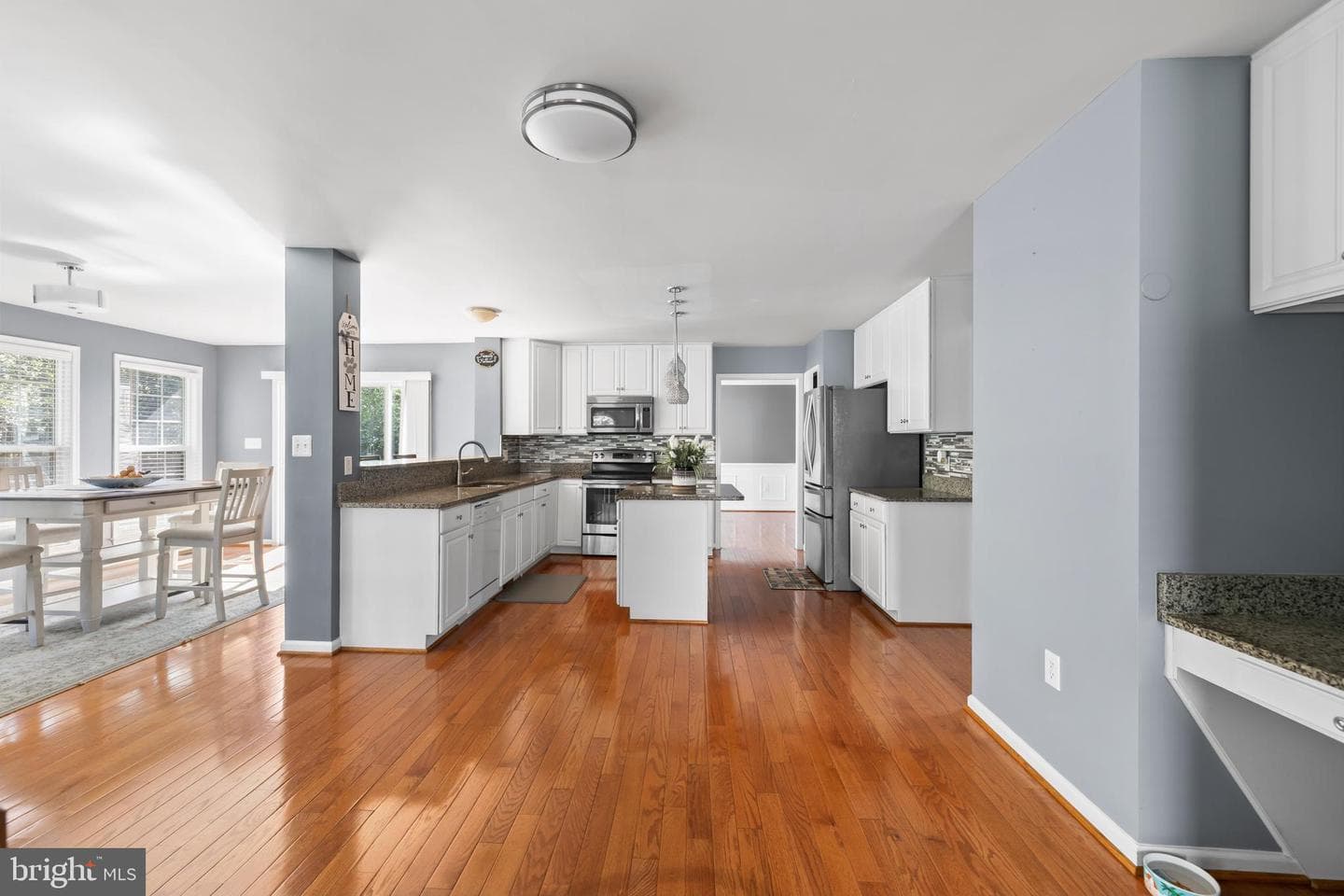 3622 Carolina Court photo 10