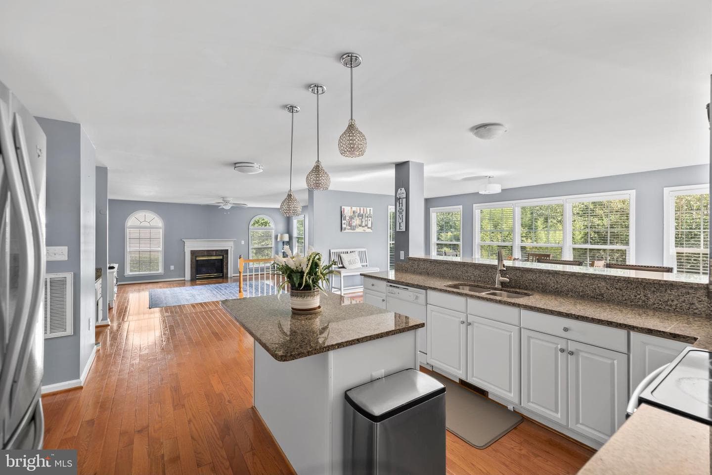 3622 Carolina Court photo 12