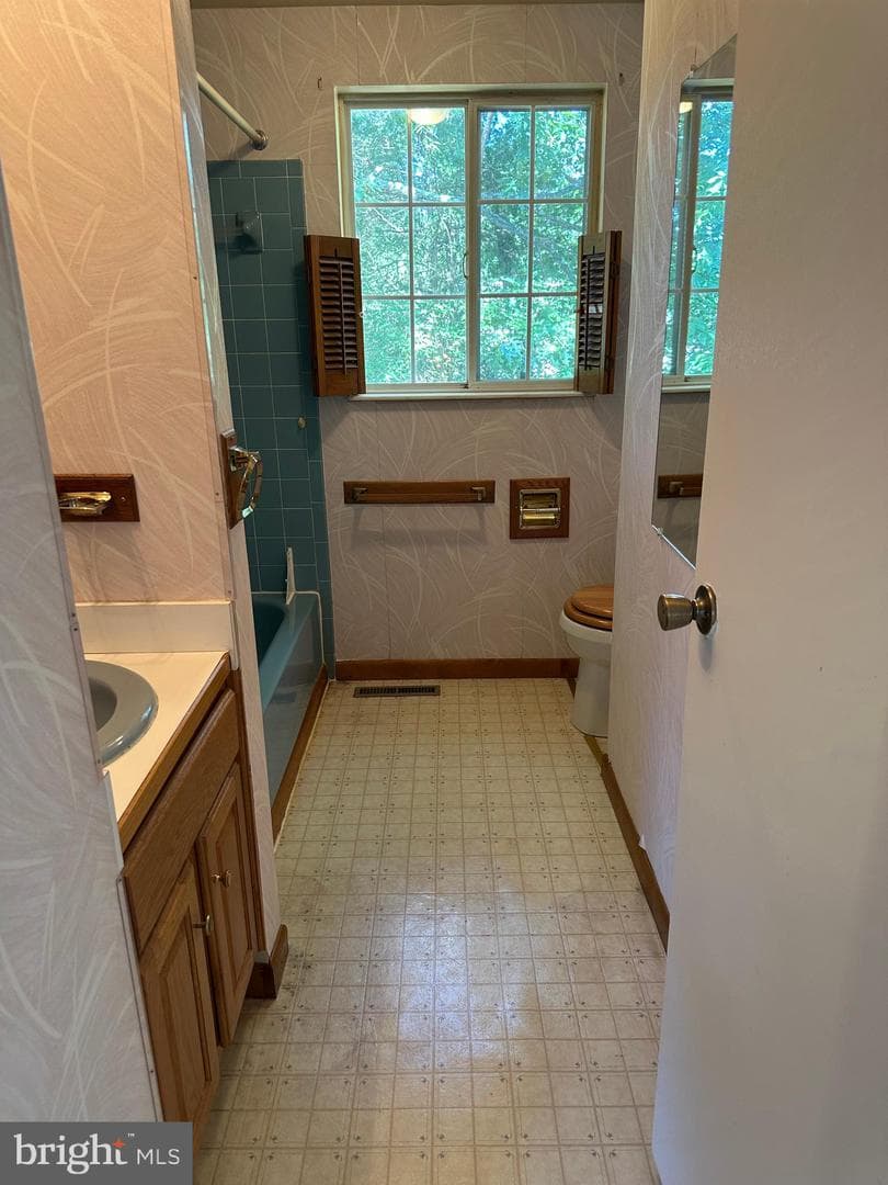 5061 Gallager Drive photo 24