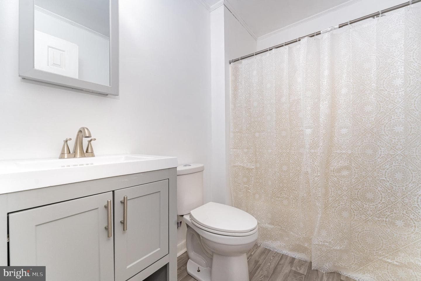 5813 Queens Mill Circle photo 12