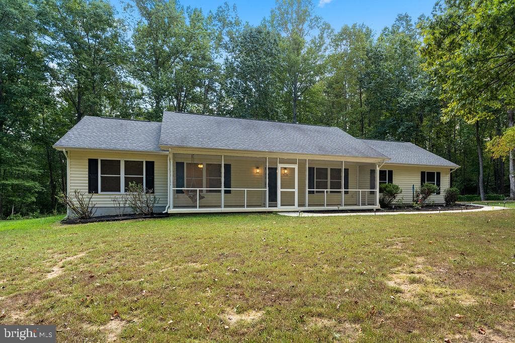 7525 Nyland Road photo 1
