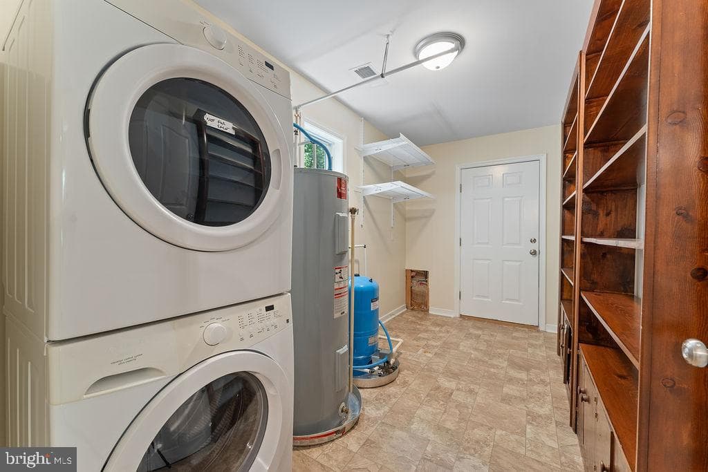 7525 Nyland Road photo 15