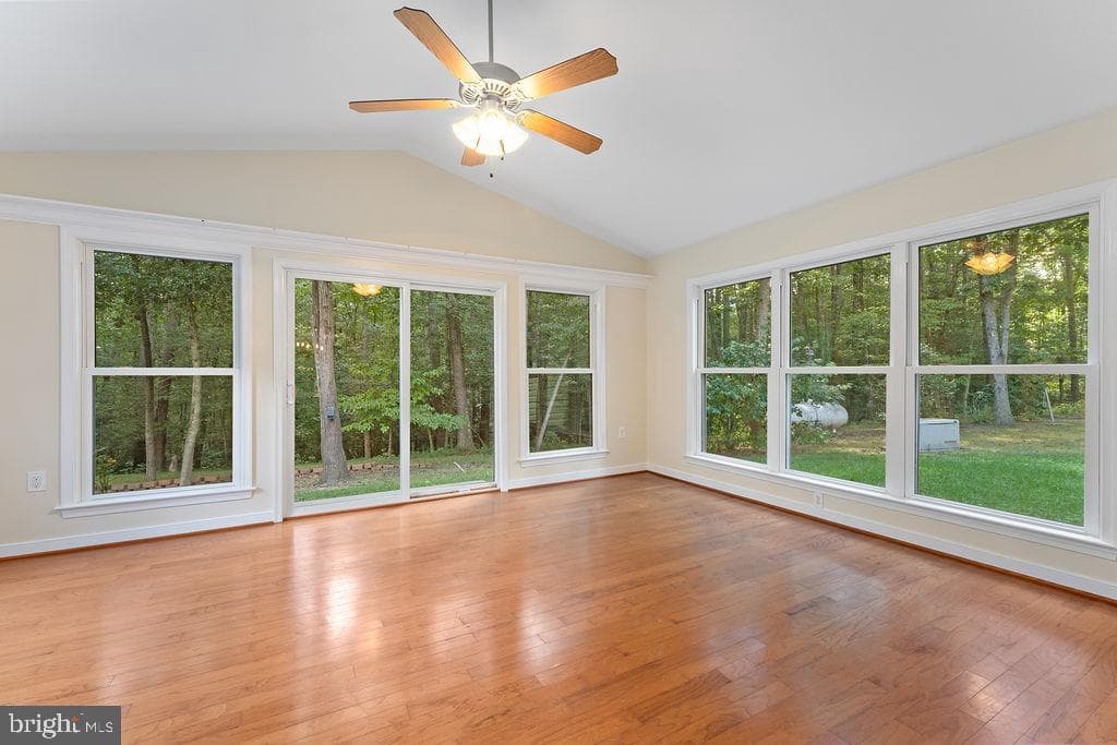 7525 Nyland Road photo 16