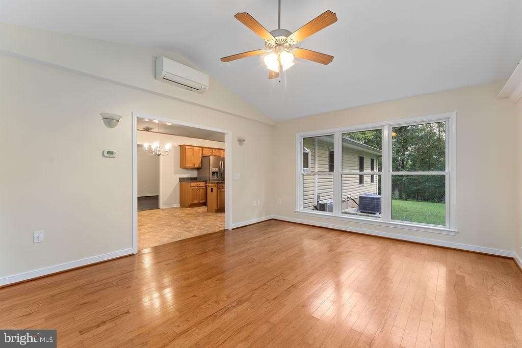 7525 Nyland Road photo 17
