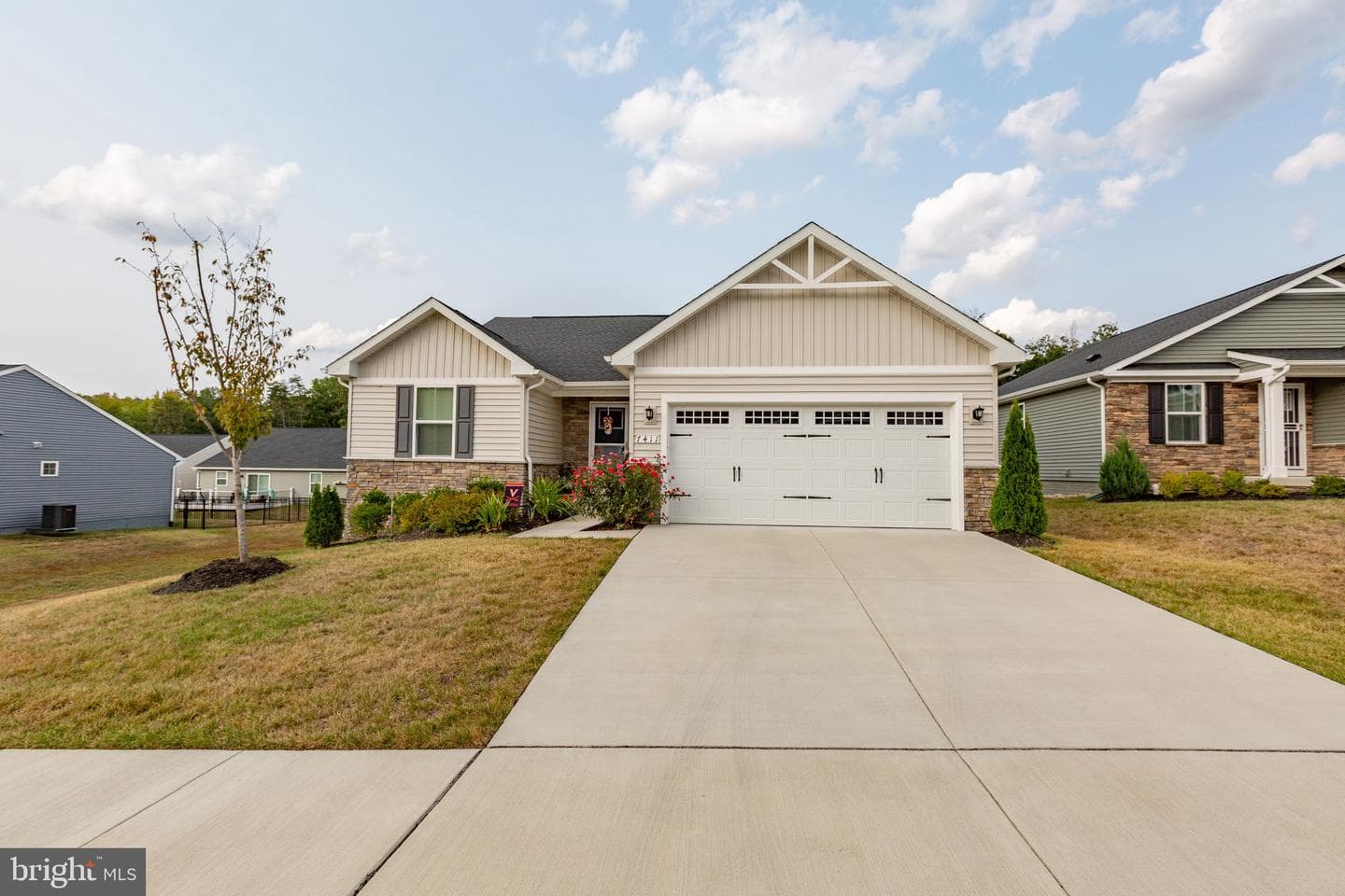 7411 Brentford Terrace photo 2