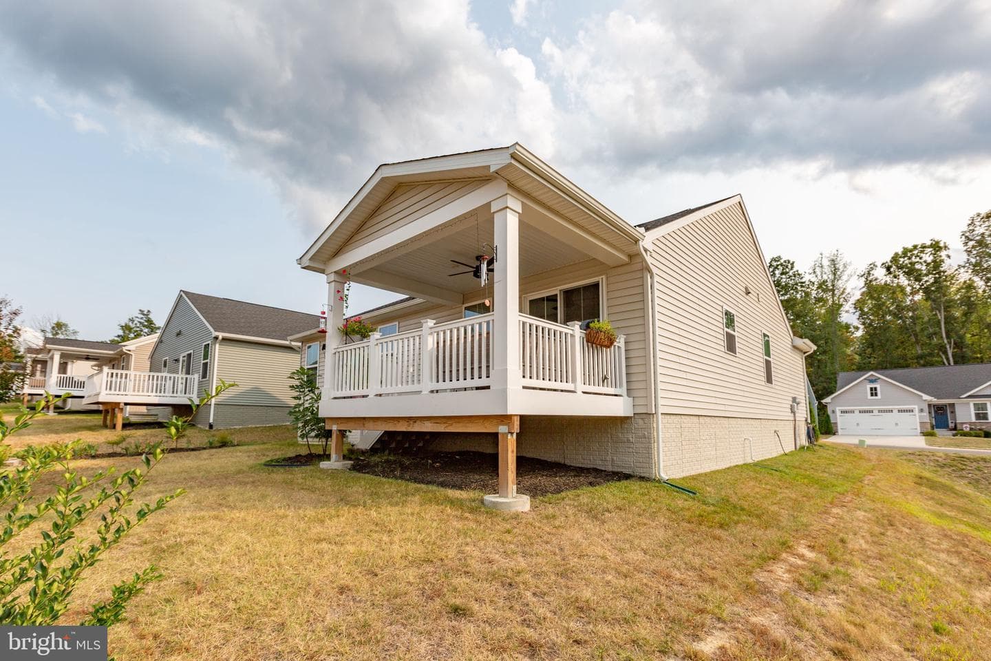 7411 Brentford Terrace photo 25