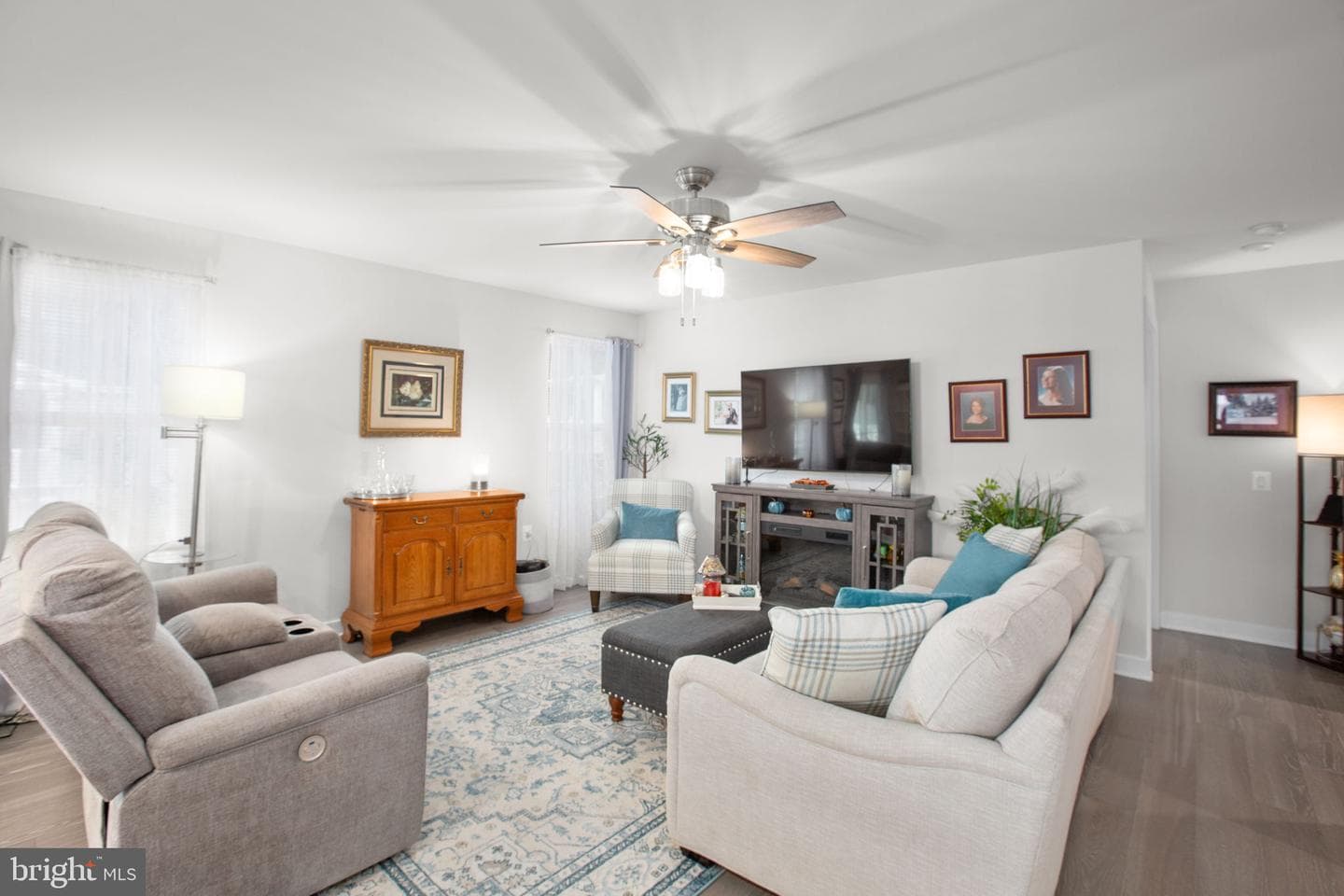 7411 Brentford Terrace photo 6