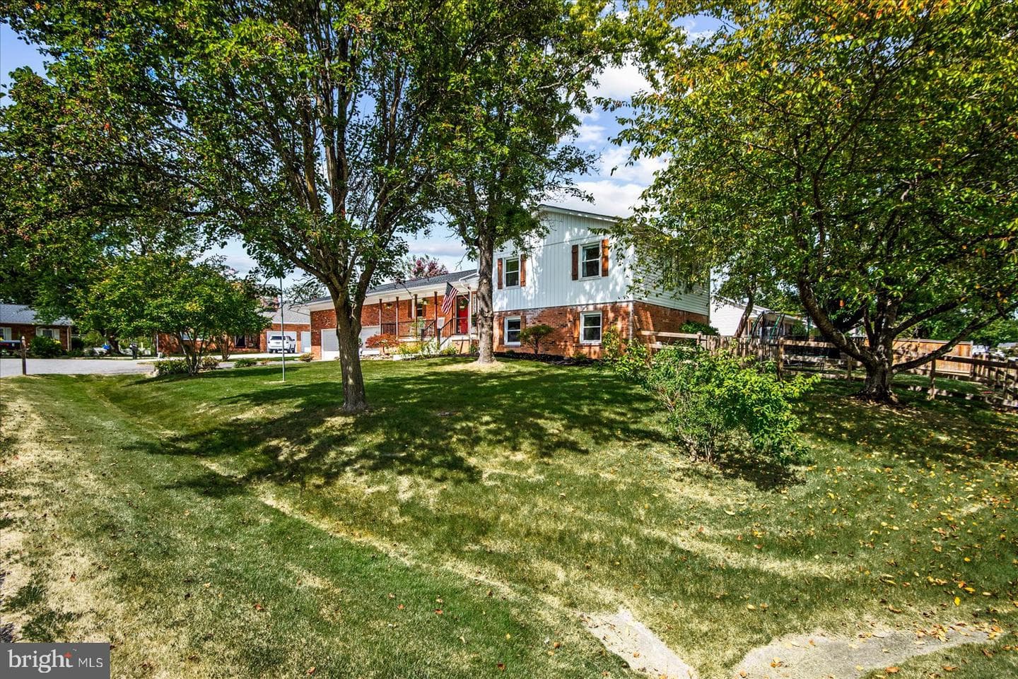 5 Junie Court photo 4