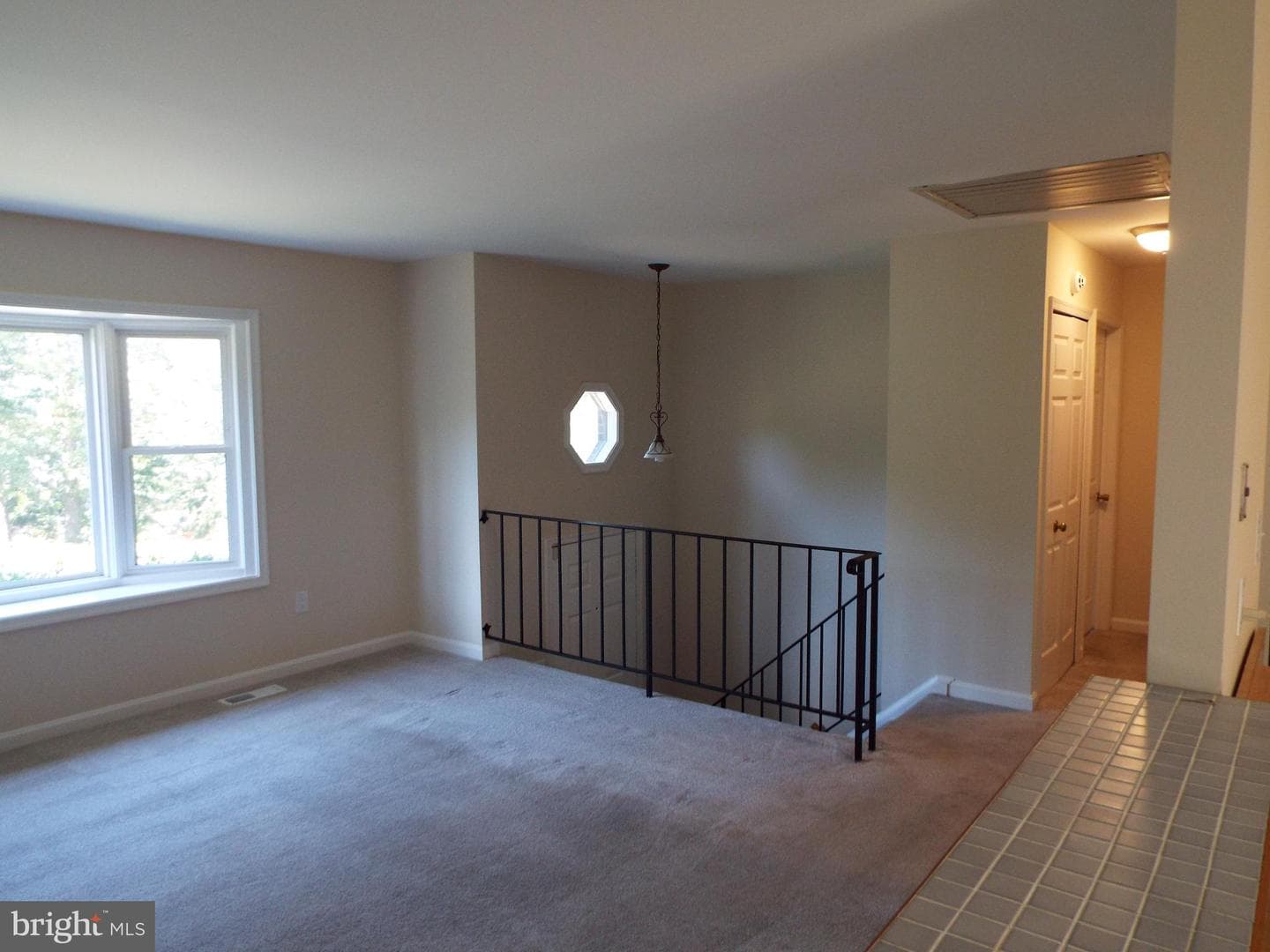 447 Albany Street photo 15