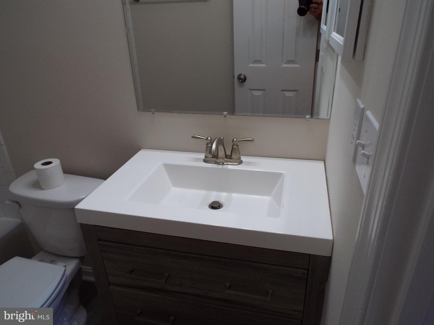 447 Albany Street photo 22