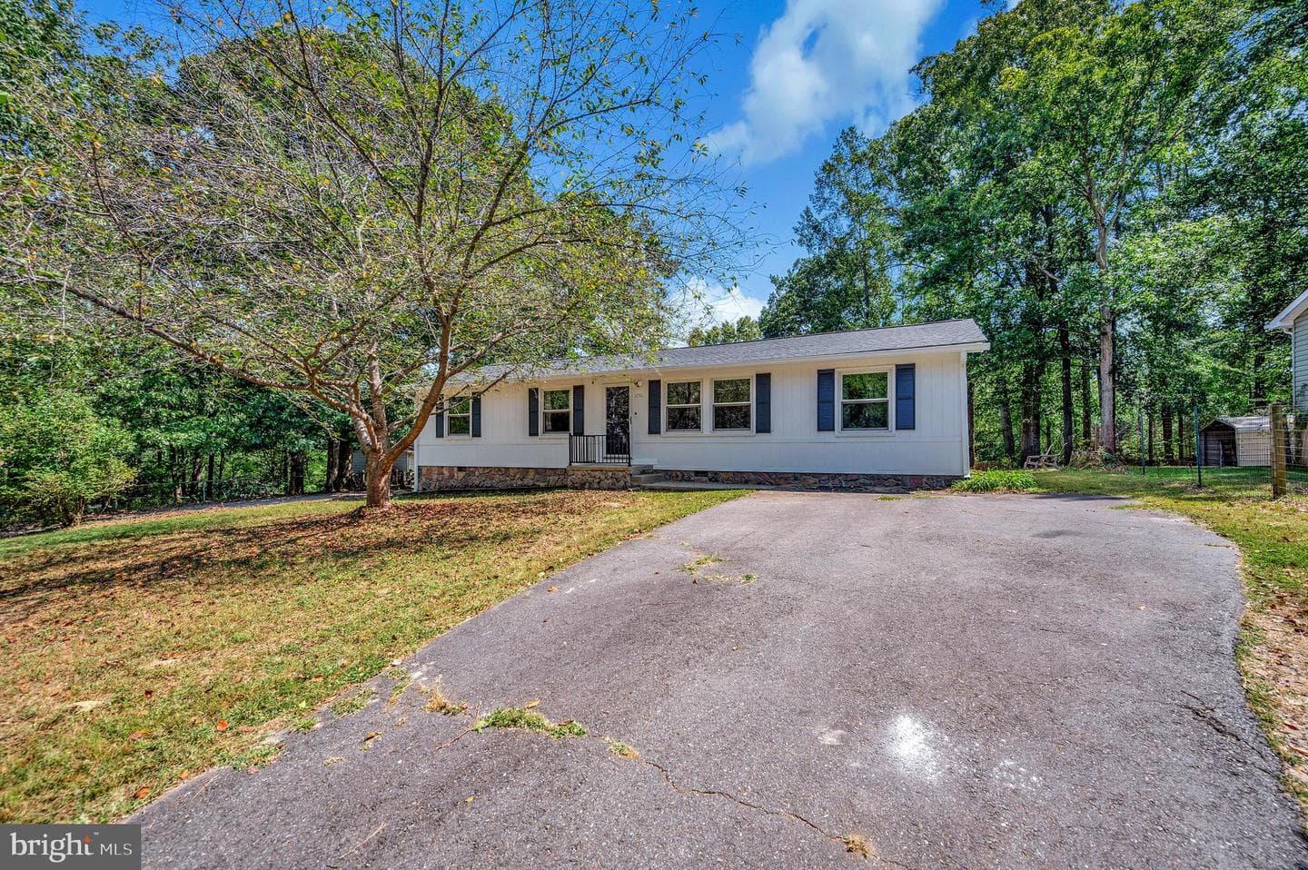 10916 Deer Drive photo 2