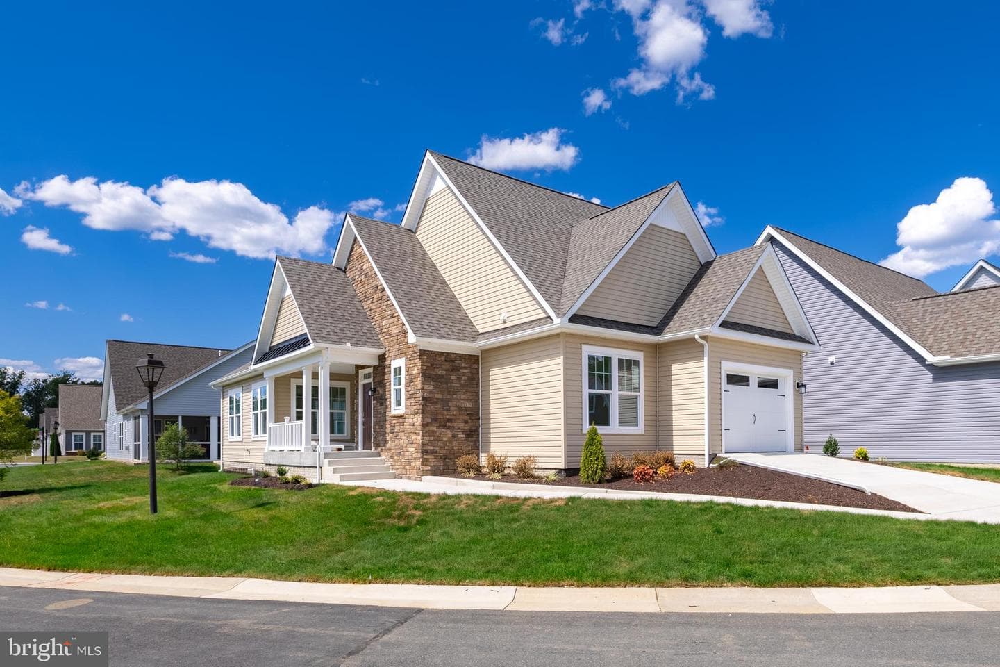 12404 Ruby Red Drive photo 1