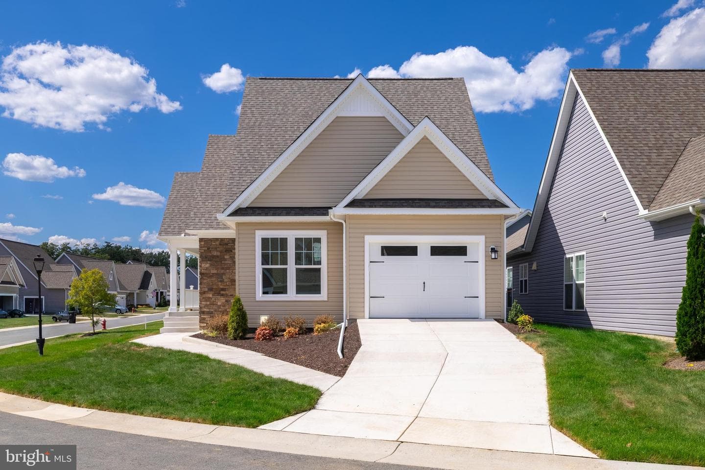12404 Ruby Red Drive photo 2