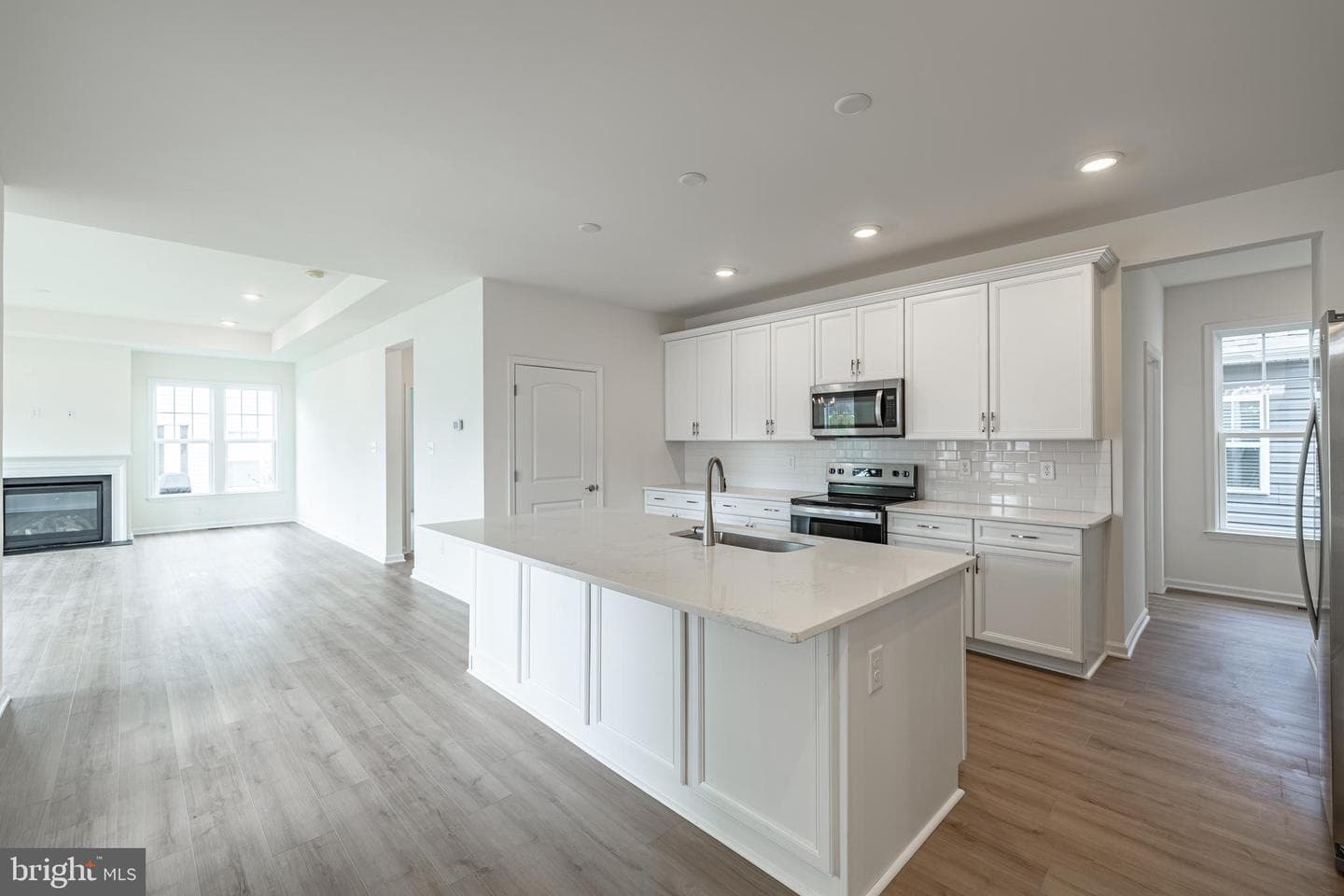 12404 Ruby Red Drive photo 3