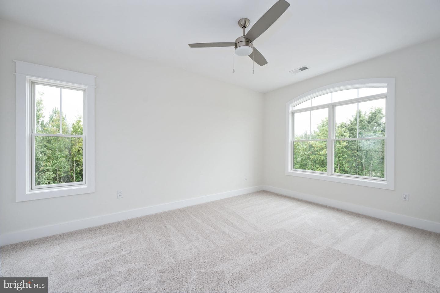 8537 Highclere Lane photo 59