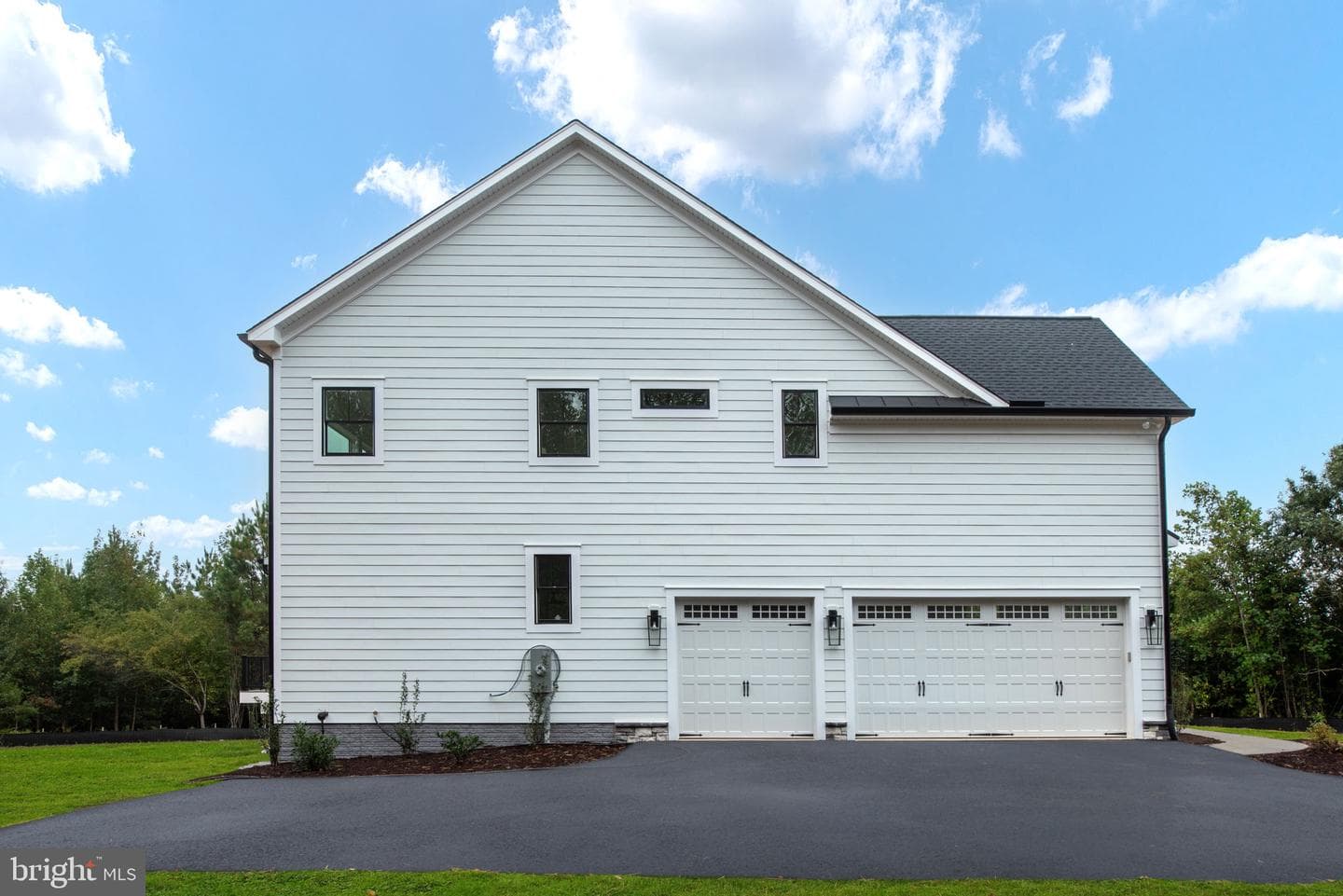 8537 Highclere Lane photo 6