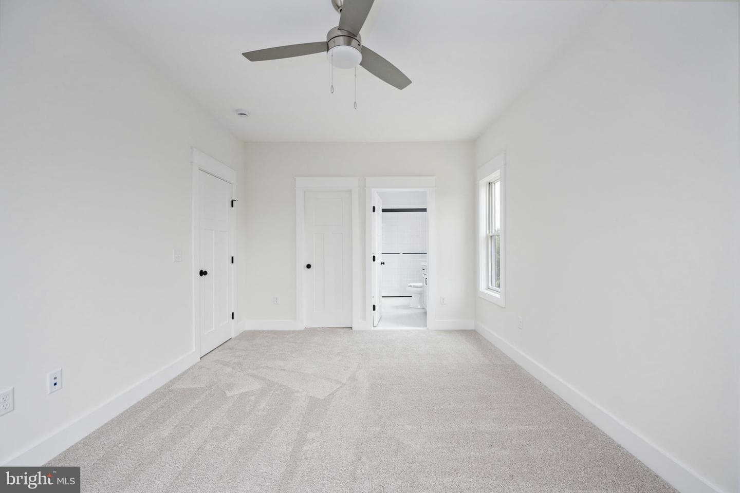8537 Highclere Lane photo 61
