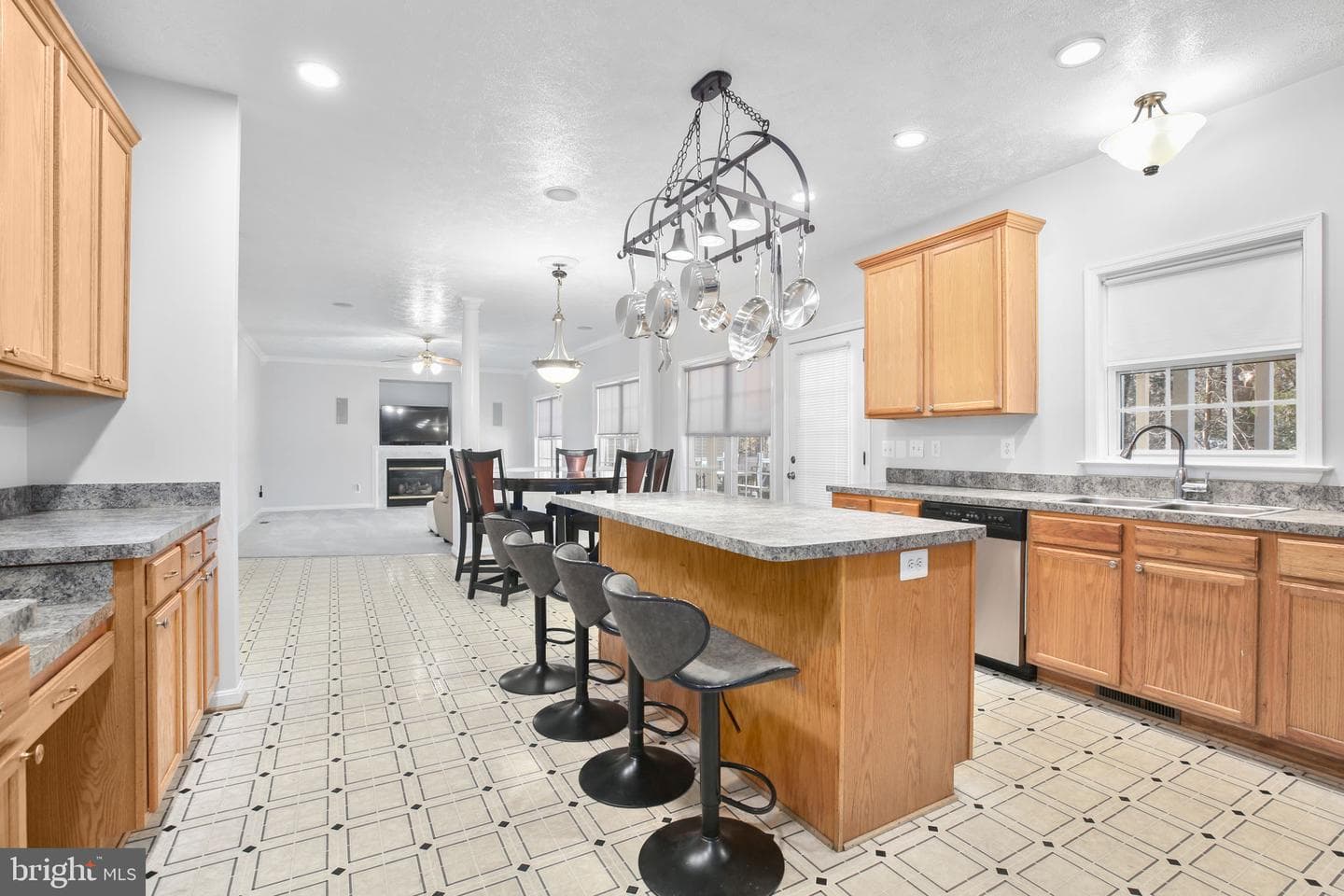 10504 Big Horn Drive photo 13