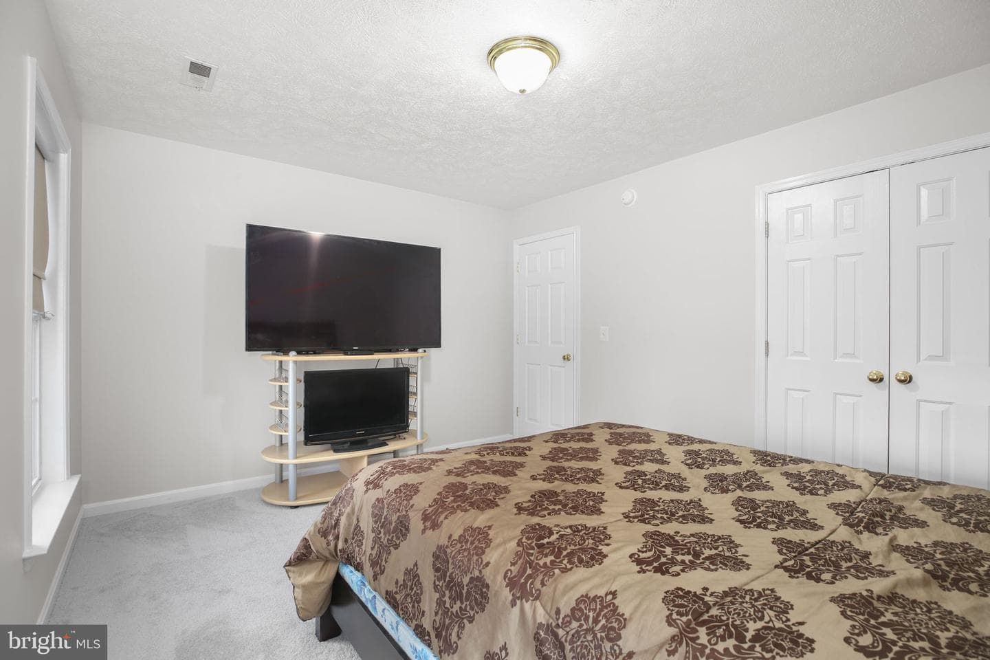 10504 Big Horn Drive photo 24
