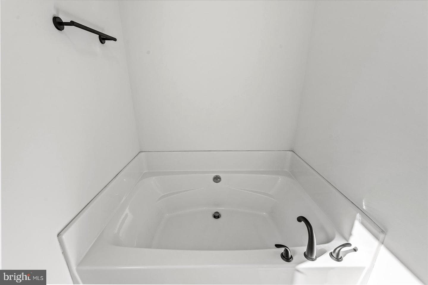 15507 Heth Drive photo 16