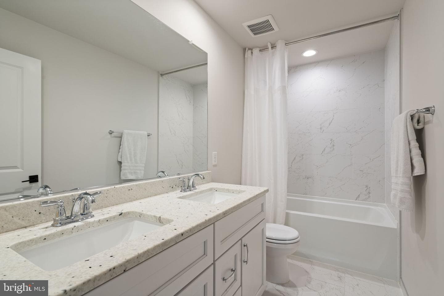 12819 Faulconers Court photo 32