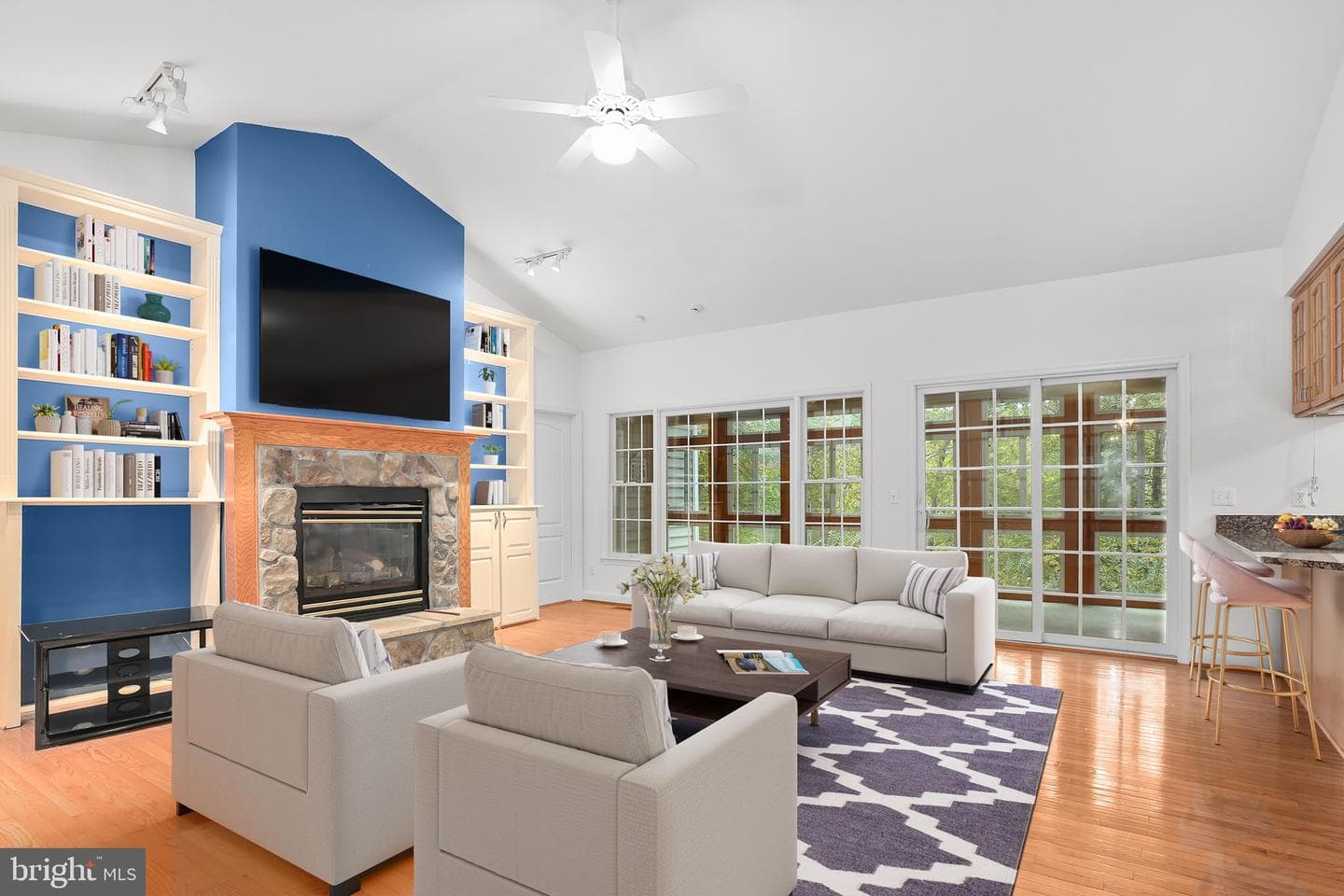 12805 Lake Wilderness Lane photo 8