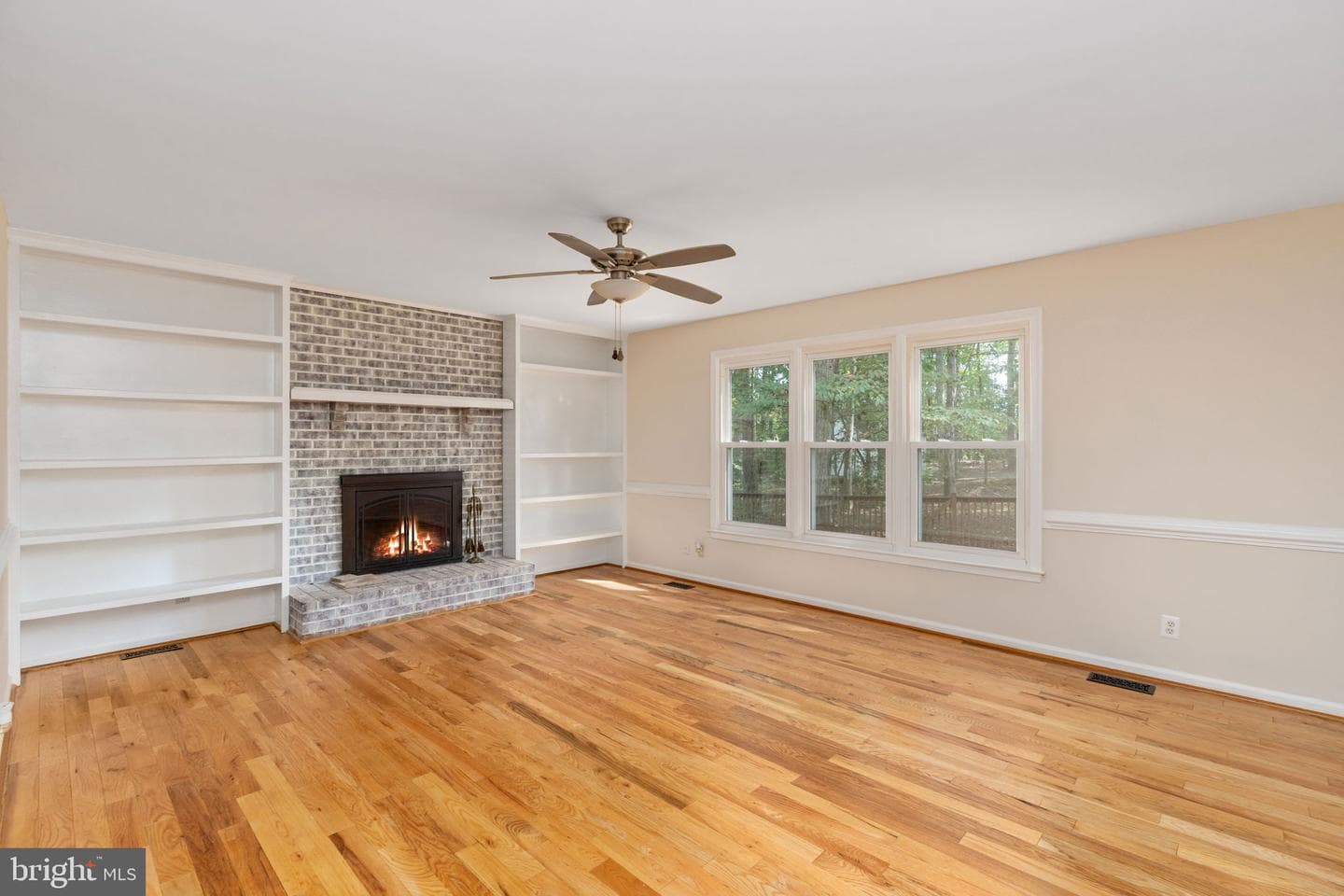 9801 Kenmore photo 10