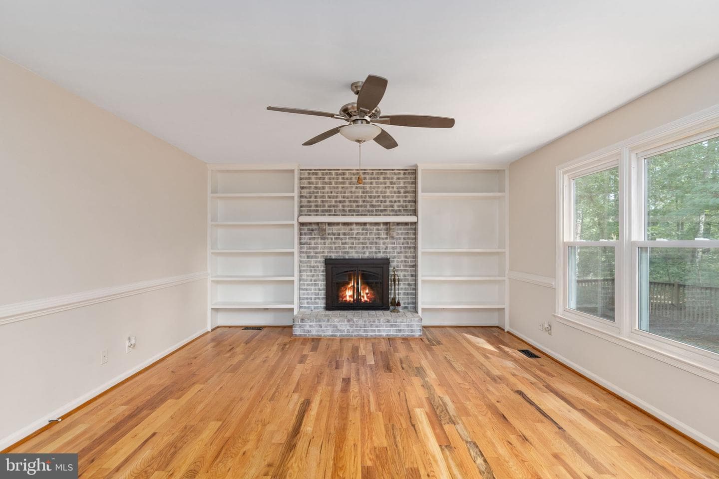 9801 Kenmore photo 11